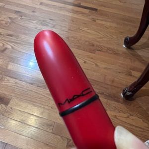 MAC  Lipstick Blazing haute mate 0.05oz/1.7g